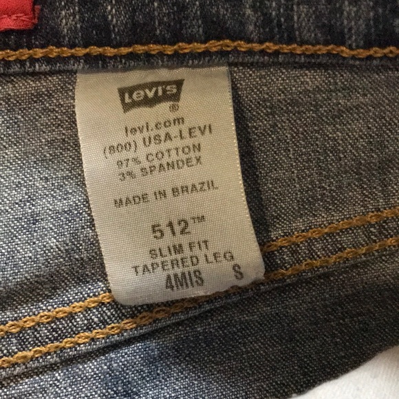 Levi’s High-Rise Mom Jeans - Picture 4 of 8
